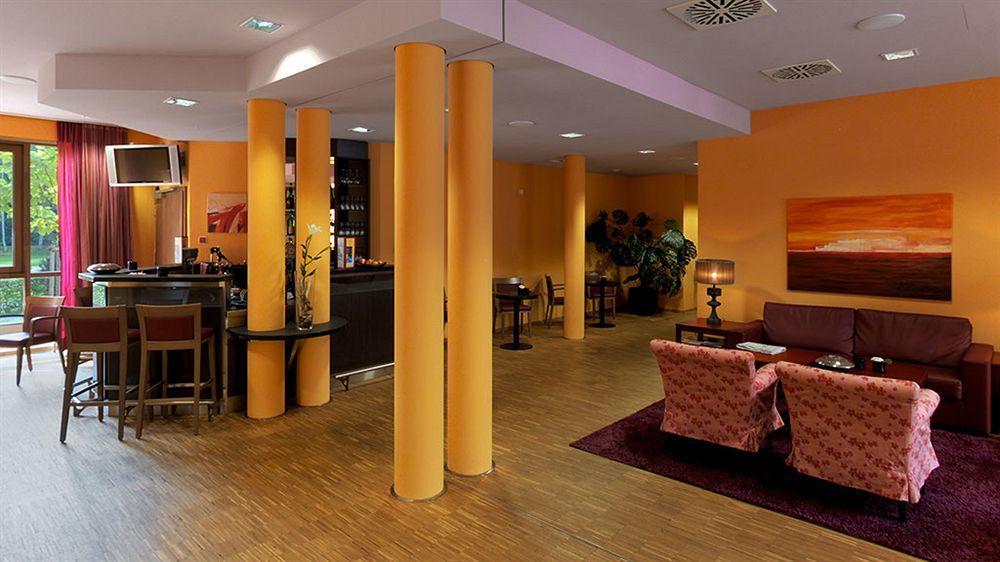 Hotel Harzer Am Kurpark Bad Herrenalb Exteriör bild