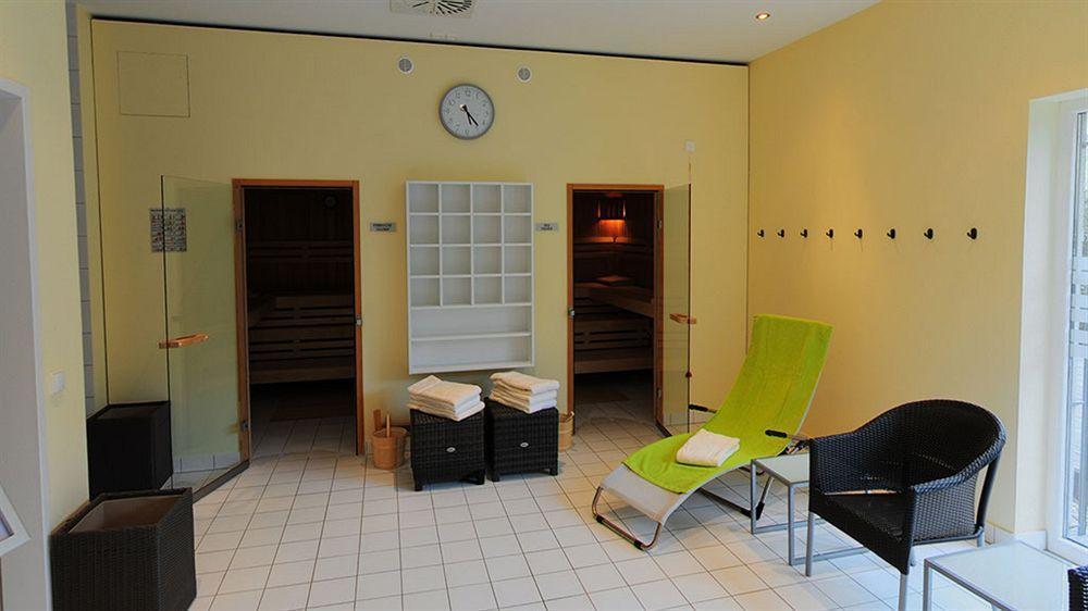 Hotel Harzer Am Kurpark Bad Herrenalb Exteriör bild